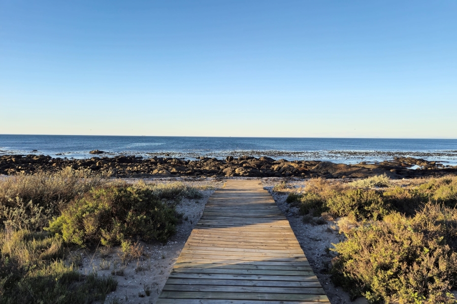 4 Bedroom Property for Sale in Sandy Point Western Cape